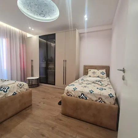 Elite Luxury Tirana アパート Kamëz