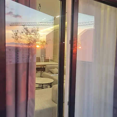 Elite Luxury Tirana アパート Kamëz